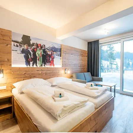 In Near Lift, Cleaning Included Holiday home