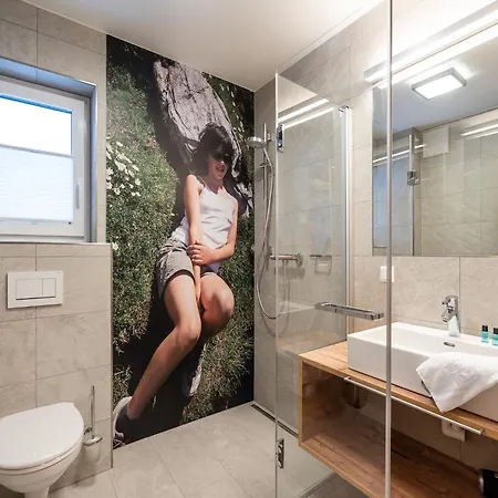 In Near Lift, Cleaning Included